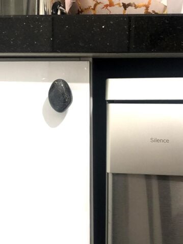 Porselen Antrasit Gri Taş Düğme Tek Vidalı Mobilya Dolap Kulp