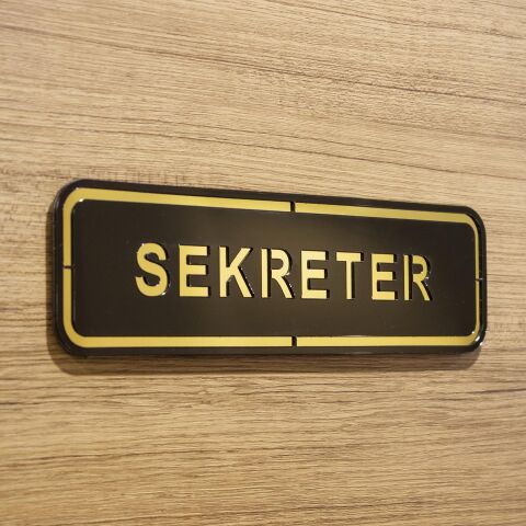 Abs Lüx Çift Katlı Yönlendirme Levhası Siyah-Altın Sekreter