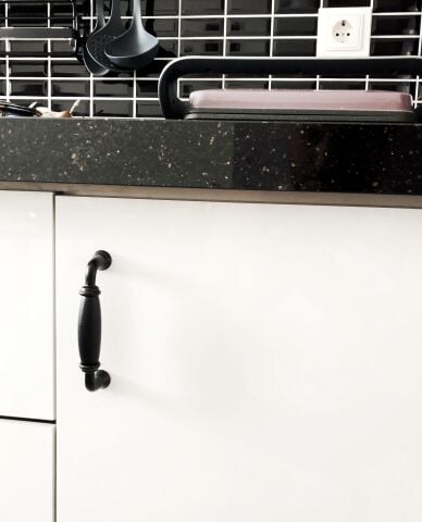 Porselen Mobilya Dolap Kulp 128 mm Mat Siyah