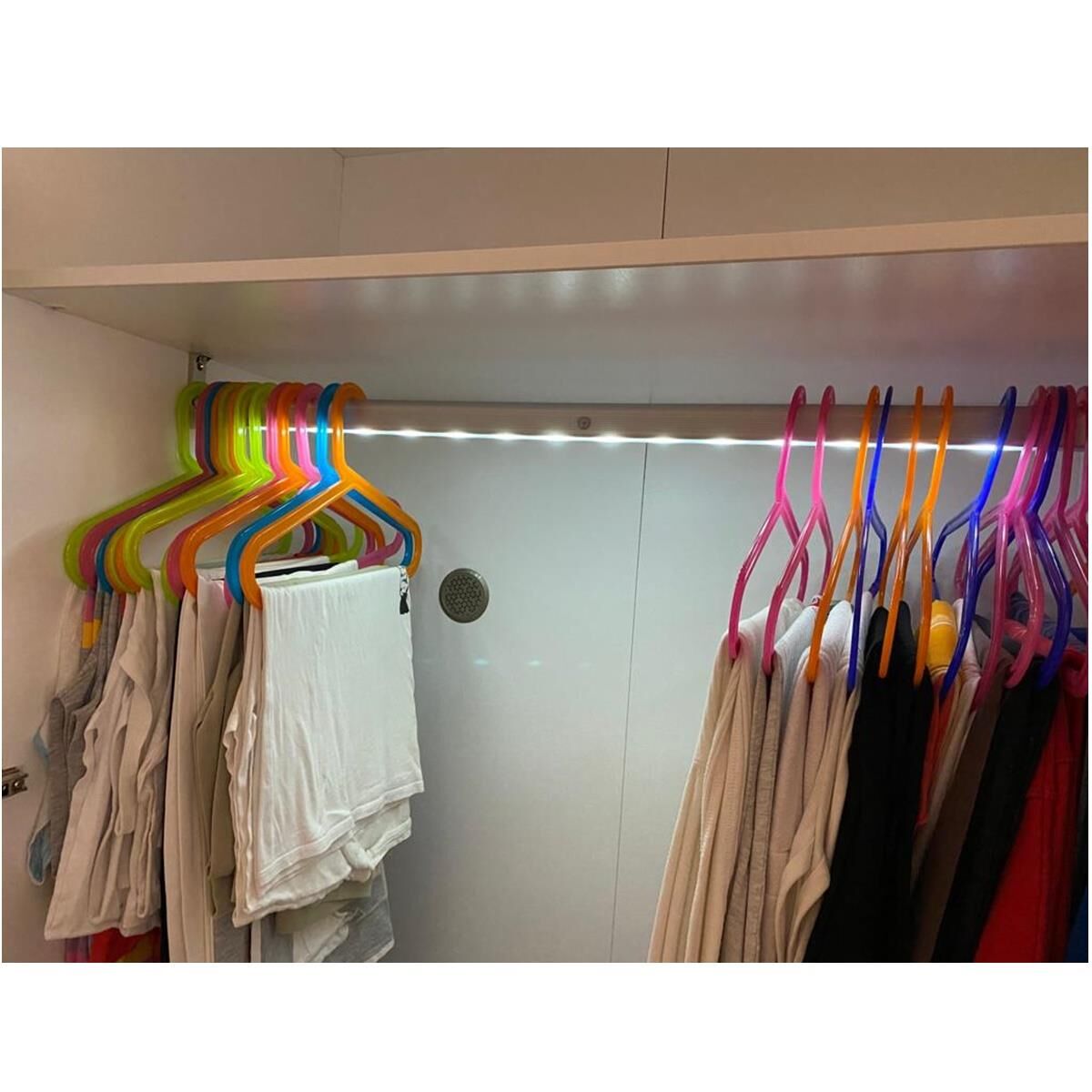 Led Işıklı Sensörlü 100-109 cm Dolap Içi Elbise Askı Borusu Pilli